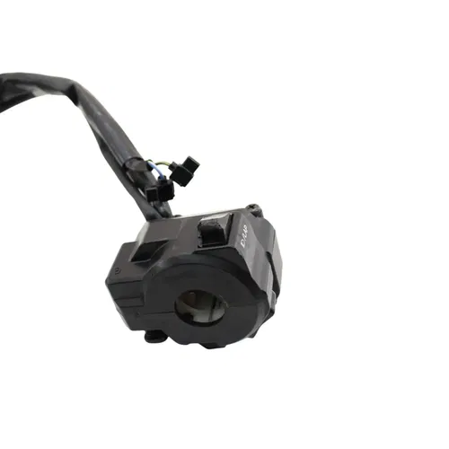 2020 - 2024 YAMAHA YZF R1 R1M LEFT CONTROL HEADLIGHT SWITCH ELECTRICAL *DAMAGED*