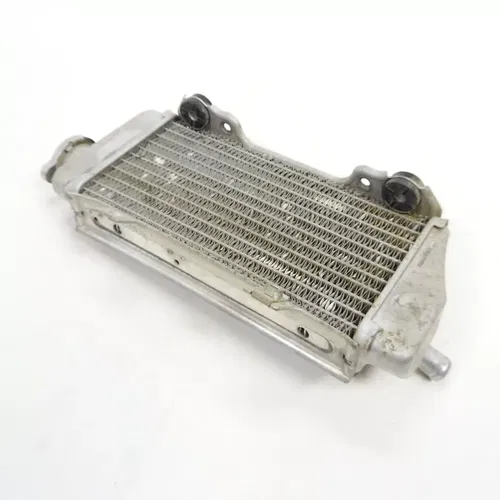 05 Honda CRF450R CRF450 Engine Cooling Right Fill Side Radiator [BJ]