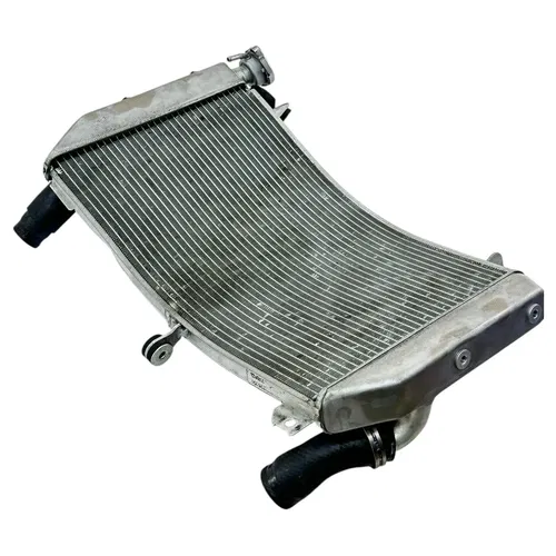 2015 - 2019 YAMAHA YZF R1 ENGINE RADIATOR MOTOR COOLER COOLING UNIT