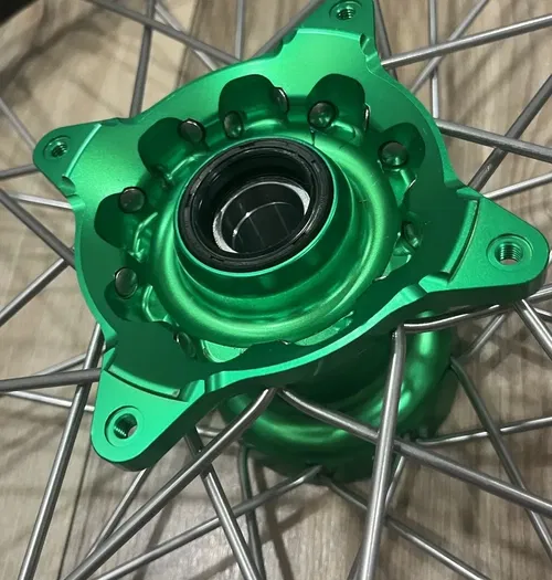 KAWASAKI FRONT WHEEL RIM KITE HUB 21X1.60 KX 250 450