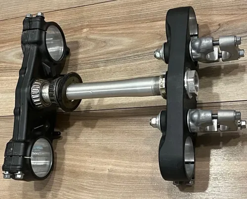 OEM 2023 2024 Yamaha YZ250F YZ450F Triple Tree Clamps Bar Mounts WR250F WR450F