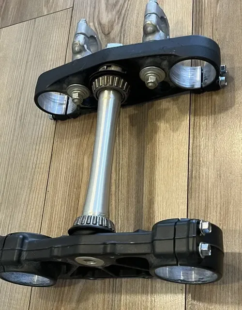 2024 YZ450F Triple Clamps OEM Tripe Tree Clamp Bar Mounts Yamaha YZ450 YZ 450F
