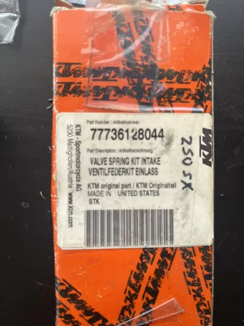 KTM intake valve spring kit