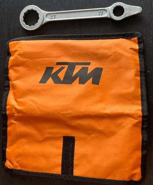 KTM genuine tool 548.29.099.100 Used