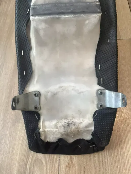 02 - 07 2002 HONDA CRF450R SEAT ASSEMBLY FOAM PAN COVER OEM
