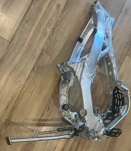 2024 KX250X main frame oem kawasaki