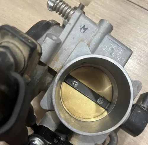 22 YAMAHA YZ250F THROTTLE BODY