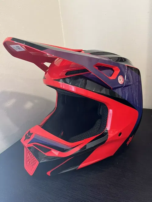 Fox Racing Streak Flo Red Men's Medium Size Helmet