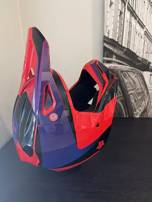 Fox Racing Streak Flo Red Men's Medium Size Helmet