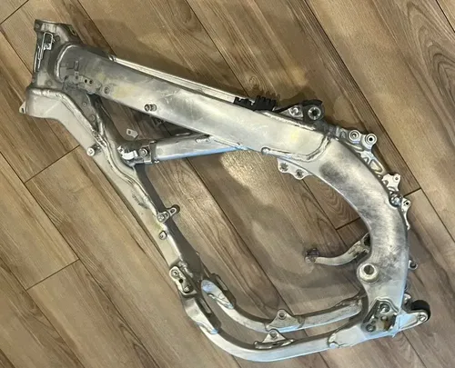 2023 YAMAHA YZ 250F FRAME MAIN CHASSIS