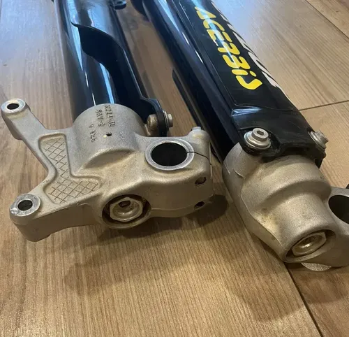 OEM KAWASAKI 2021 KX450 2022 2023 KX450X FRONT FORKS LH 44071-1429 RH 44071-1430
