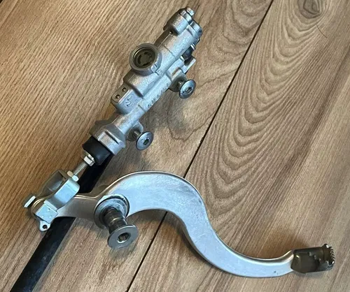 2022 Honda CRF450R Works Edition Rear Brake Caliper Master Cylinder Brake Pedal