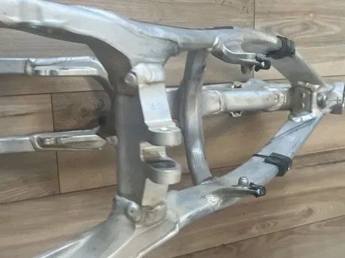 OEM 21-22 Honda Main Frame Chassis W/T 22-23 CRF250R CRF250RX