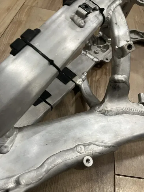2018 Honda CRF450R OEM Frame (Main Chassis Stock '18 CRF 450R Used Straight)