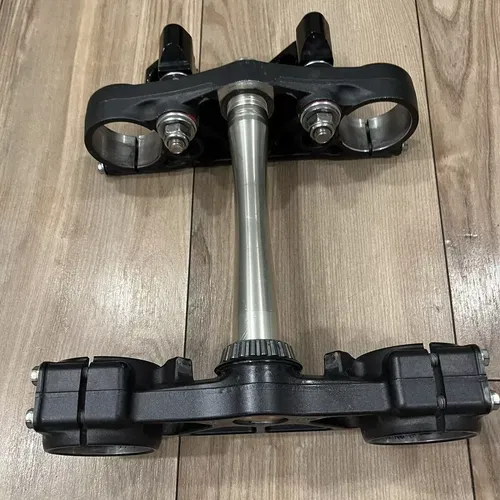 2022 Honda CRF450R Triple Clamp CRF450RWE