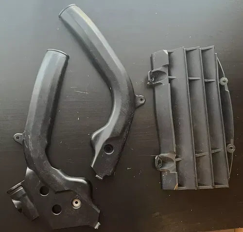 KTM EXC-F Frame Guards & Radiator Louvers (left side louver not shown)