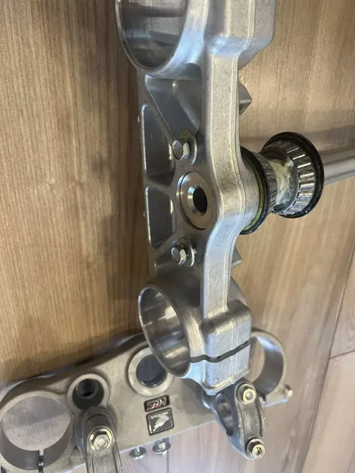 NEW 2021 - 2024 Honda CRF450R OEM Triple Clamps CRF250R 2022 - 2024 CRF 250 450