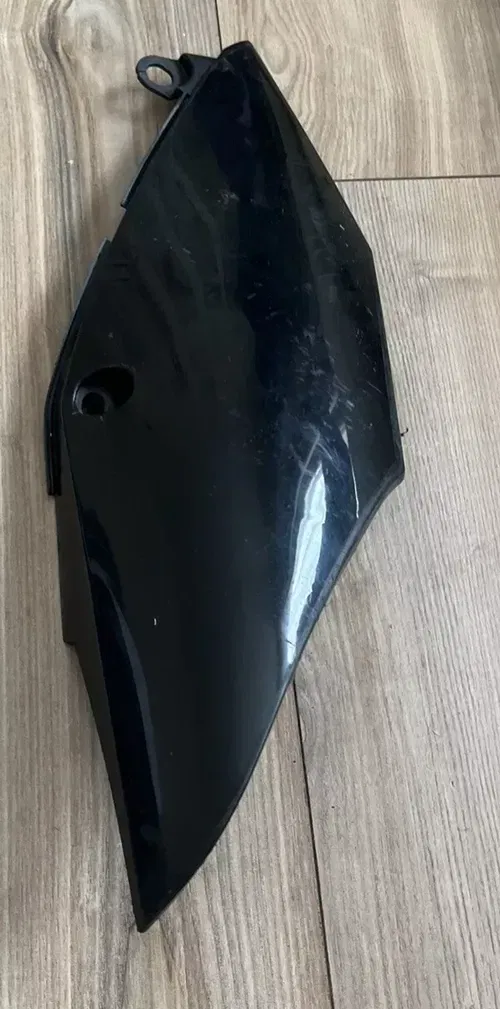 2017-18 honda CRF450R crf450r right rear number plate side plastic 2018 CRF250R