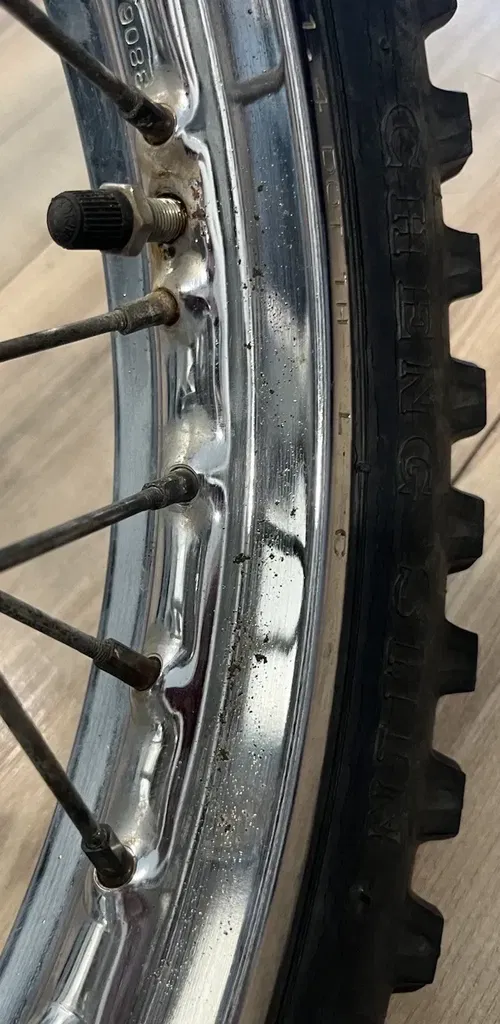 kawasaki klx 110 Front Wheel Rim With Tire 2005