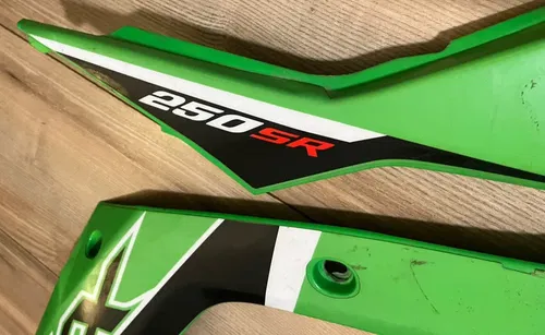 KAWASAKI KX250 PLASTIC FENDERS  SHROUDS PLATES PANELS OEM KX250
