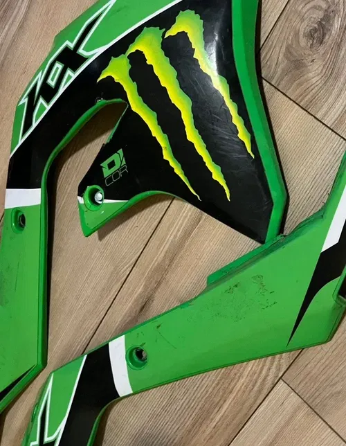 KAWASAKI KX250 PLASTIC FENDERS  SHROUDS PLATES PANELS OEM KX250