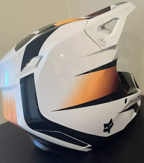 Fox Racing Motocross V1 Flora Helmets-White/Black (Small)