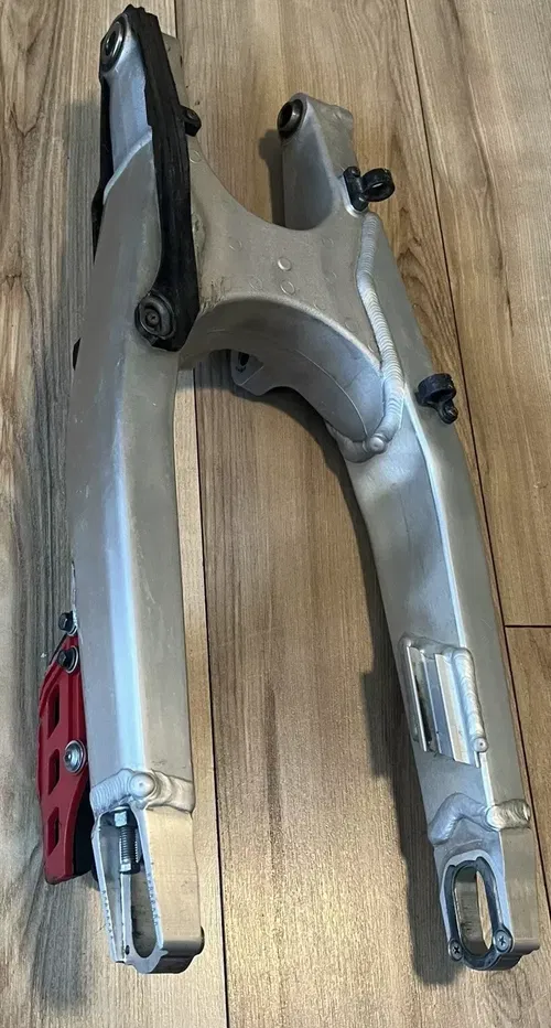 2021 CRF450RWE Swingarm OEM Rear Swing Arm Suspension Link 52200-MKE-AF0 Honda 6