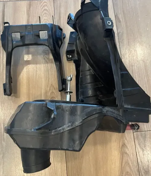 2017 Honda CRF250R OEM Airbox  B4353