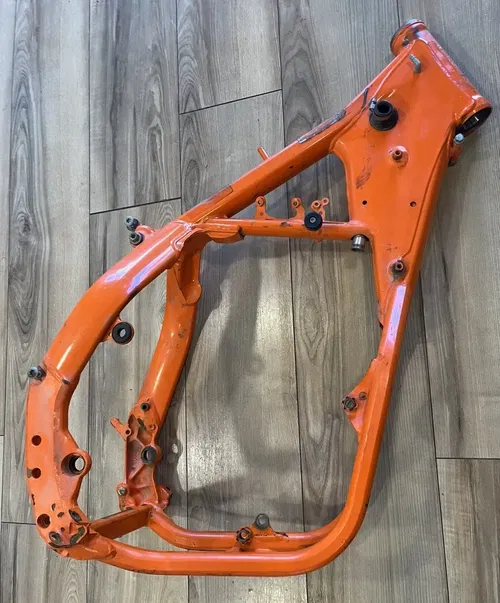 2009-2010 KTM 400 450 530 EXC XC-W OEM Frame (Stock Chassis Main '09 10)