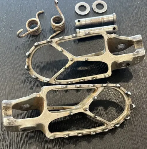 2020.5 KTM 450 SX-F Footpeg Set OEM Foot Pegs Peg 125-500 SXF XC XCF FC MC 16-22