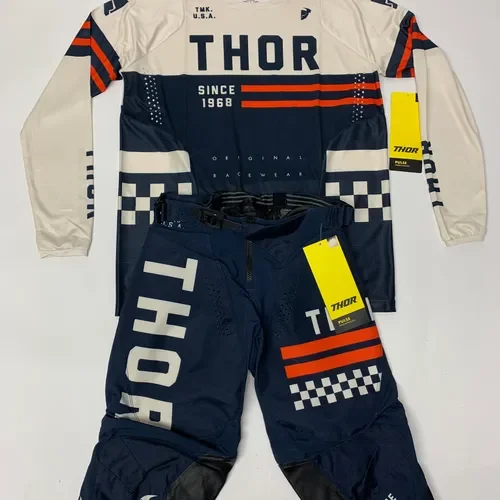 Thor Pulse Combat Gear Set L/32 - Midnight/Orange/White - Large Jersey, 32 Pants
