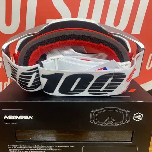 100% Armega Goggles - Lightsaber - Clear Lense - Brand New