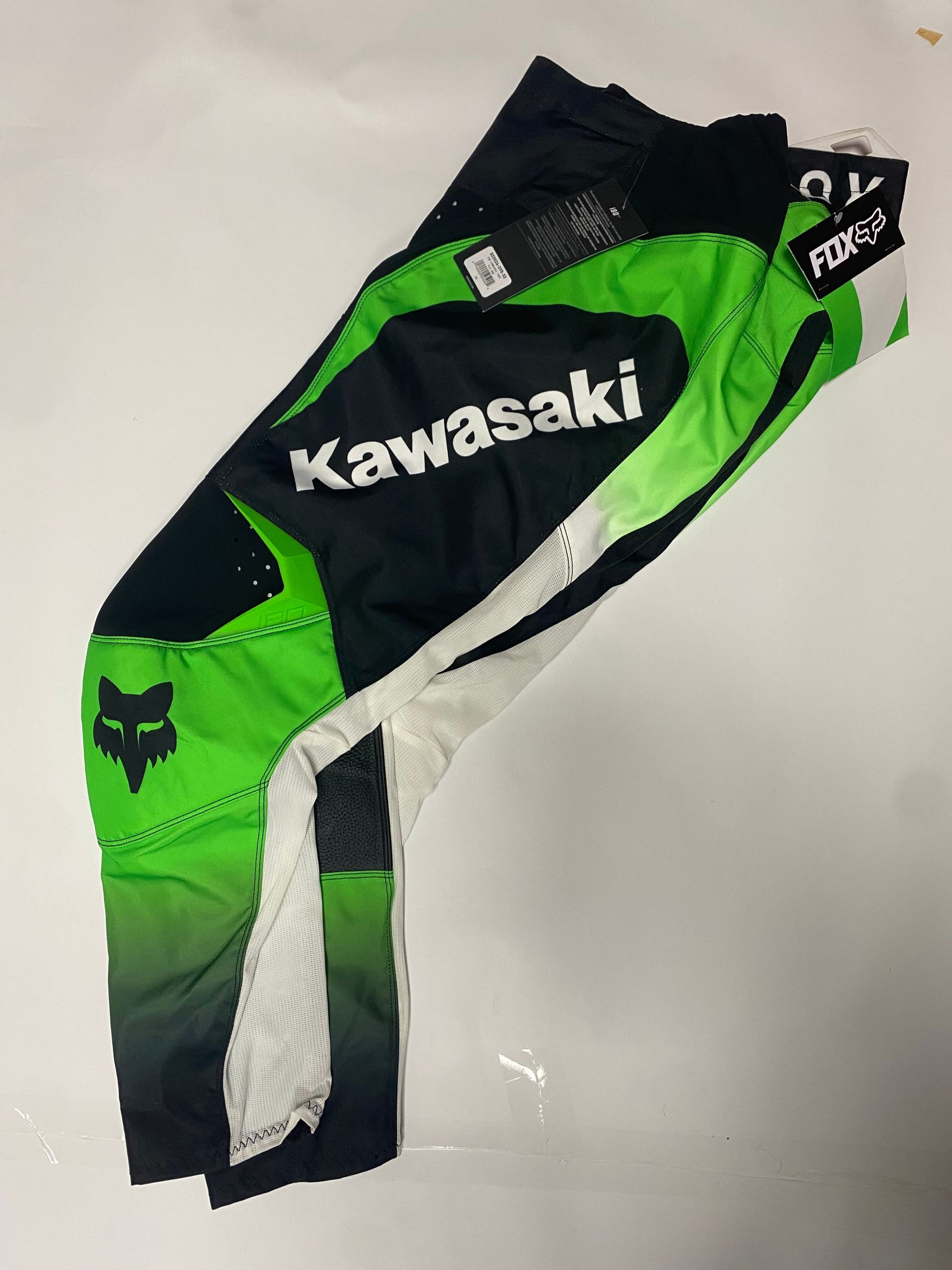 【海外輸入】 New Brand Fox 32 Jersey Medium Set Gear Kawasaki 180 Racing バイクウェア・装備