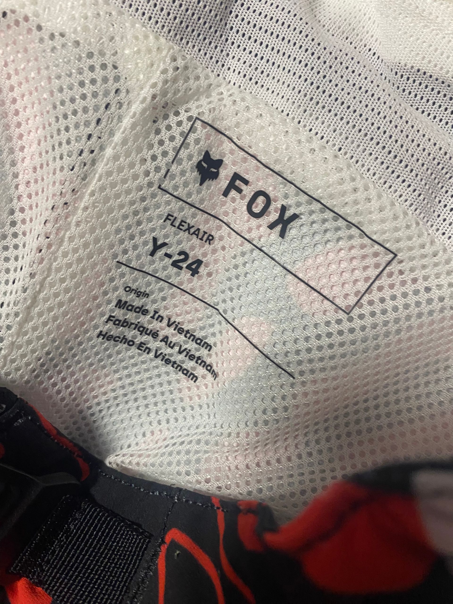 Brand New Youth Fox Racing Flexair Impression Gear Set Medium Jersey 24 Pants