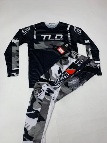 Troy Lee Designs GP Gear Set Brazen Camo Small Jersey 30 Pants S/30