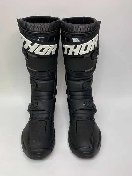 Brand New Thor Blitz XR Boots Size 9 Black/White Brand New Thor Blitz XR Boots Size 9 Black/White