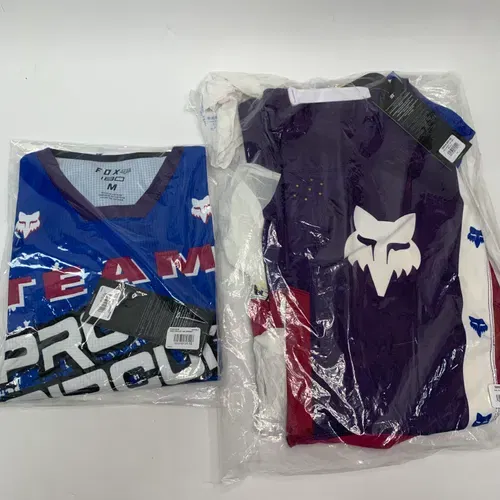 Fox Racing 180 Pro Circuit Gear Set Size Medium Jersey 32 Pant M/32