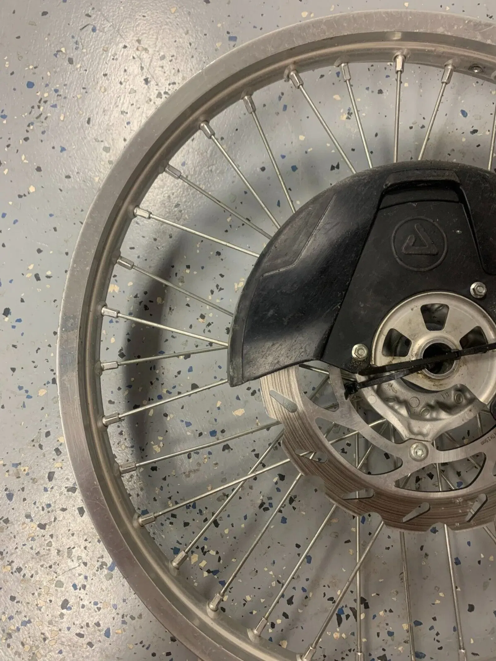 suzuki rmz wheel