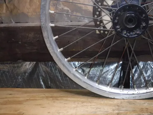 1988 Suzuki Rm125 Front Wheel Hub Spokes Rim Complete