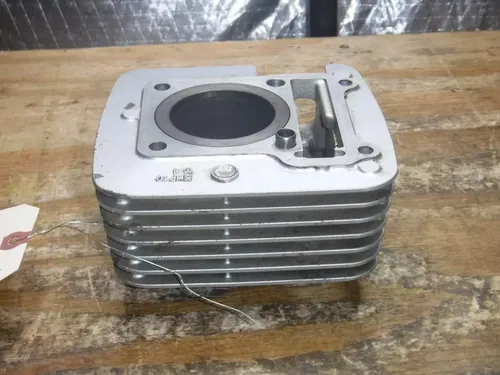 2007 TTR125 Yamaha Cylinder Jug Barrel Top End Motor (Damaged)