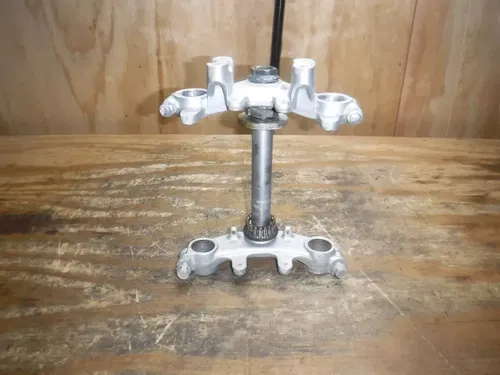 2004 TTR125 Triple Clamps Trees Yokes Steering Stem Front Forks