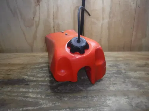 1984 Cr 125 Fuel Tank Gas Petrol Cap Cell Body Red Plastics