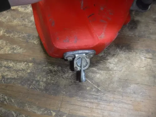 1984 Cr 125 Fuel Tank Gas Petrol Cap Cell Body Red Plastics