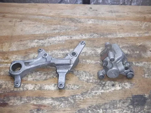 2004 RMZ250 (A) Rear Brake Caliper Pads Slider Hose Line
