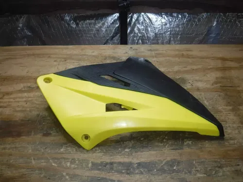 2002 RM125 Front Left Side Tank Shroud Gas Fuel Plastic Yellow