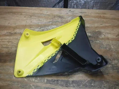 2002 RM125 Front Left Side Tank Shroud Gas Fuel Plastic Yellow