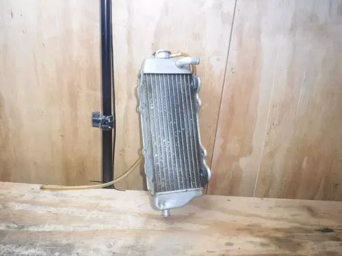 2001 Yz426f (B) Yamaha Right Side Rad Radiator Fins Honeycomb Coolant Water Pres