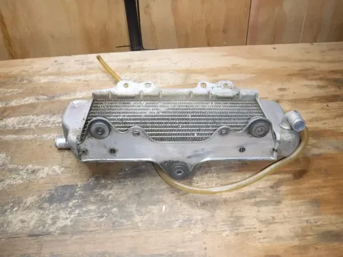 2001 Yz426f (B) Yamaha Right Side Rad Radiator Fins Honeycomb Coolant Water Pres