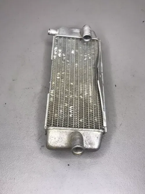 Rmz250 Right Side Rad Radiator Coolant Water Pump 2004 *