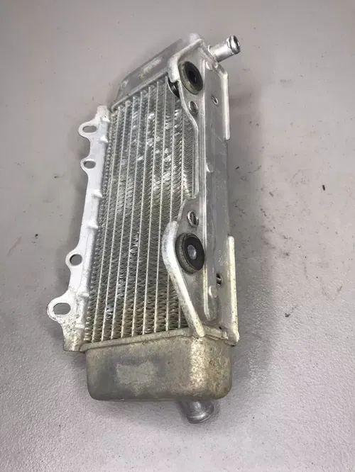 Rmz250 Right Side Rad Radiator Coolant Water Pump 2004 *